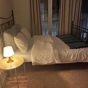 Maggie's Bed & Breakfast