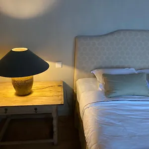 Katelijne - High-end Getaway In Heart Of Medieval Appartement