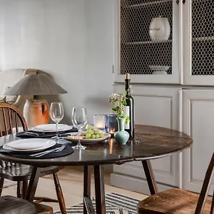 Aubrey - Charming In The Heart Of Vakantiehuis